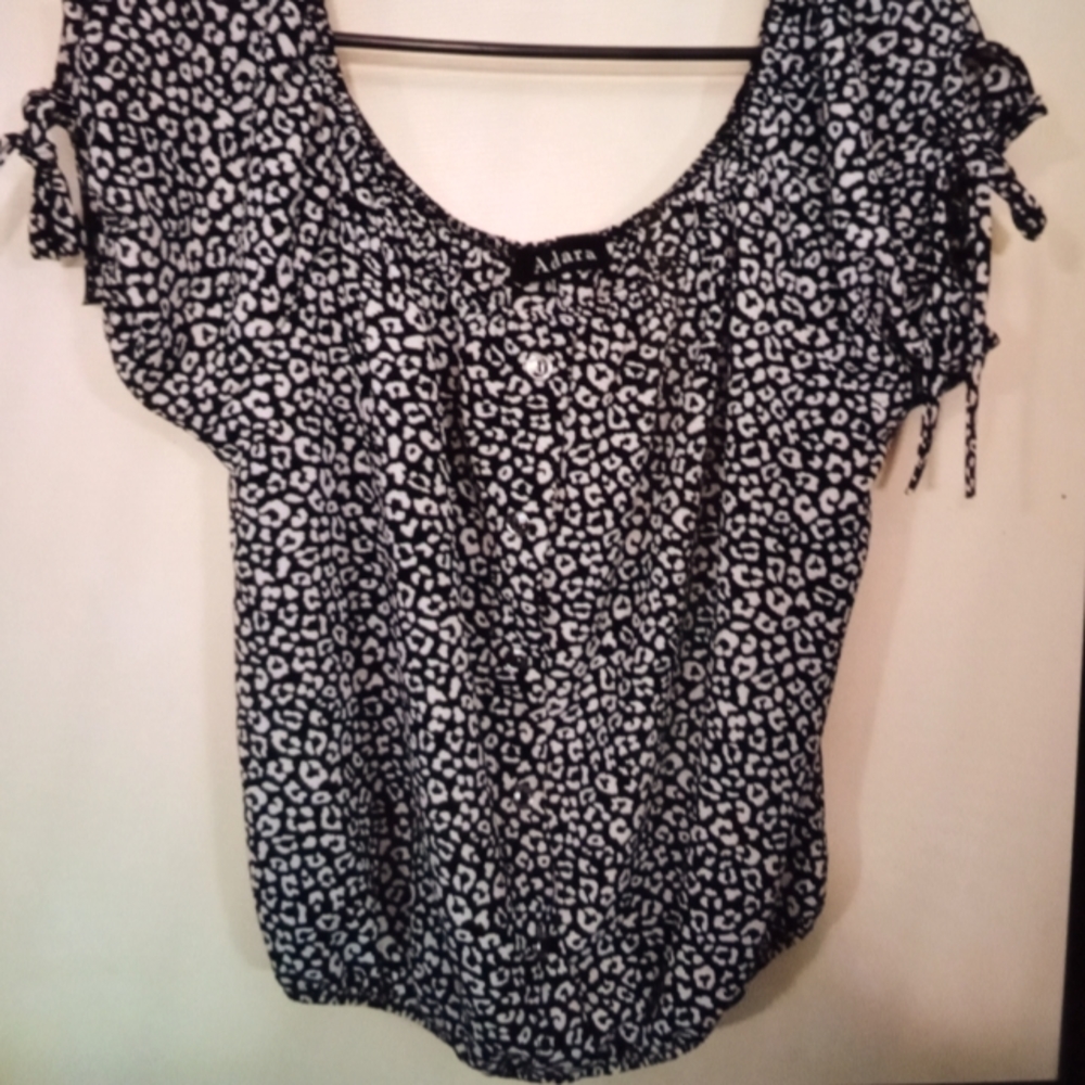 Adara NEW blouse, large